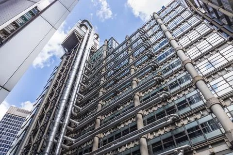 Low angle view of the Lloyd's building in London Stock-Fotos