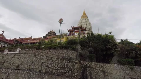 Low Angle View, Main Pagoda, Kek Lok Si Temple, George Town, Penang, Malaysia Video stock 295994104