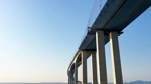 Low-Angle View of the Massive Piers and Underside Structure of Incheon Bridge Stockbeeldmateriaal 329921526