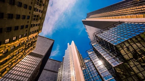 Low angle view on office towers in downtown Toronto time lapse Stockbeeldmateriaal 119135231