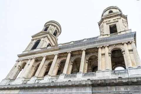 Low Angle View of Saint-Sulpice Church Facade. Paris city France Foto stock