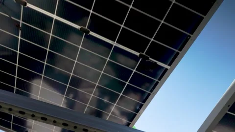 Low Angle View of Solar Panel Installation at Solar Farm Vídeo Stock 338049289