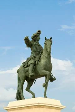 Low angle view of statue of Louis XIV, Chateau de Versailles, Versailles, Paris, 스톡 사진