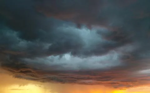 Low Angle View Of Storm Clouds In Sky Stock Photos