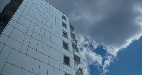 Low-Angle View of Tower Block Against Cloudy Sky 스톡 동영상 287355299