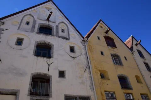 Low-Angle View of Two Medieval Hanseatic Warehouse Buildings Stock-Fotos