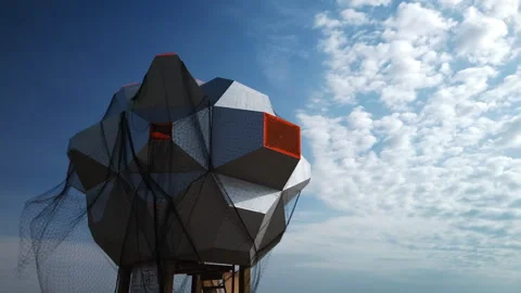 Low angle view of UFO public art installation up in the sky Vídeo Stock 267814127