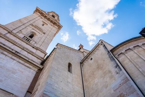 Low angle view of a white marble Verona cathedral Stock-Fotos