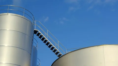 Low Angle View, Wide Shot, Lockdown, 20 Seconds Or Greater, Outdoors, Day, Video stock 95860945