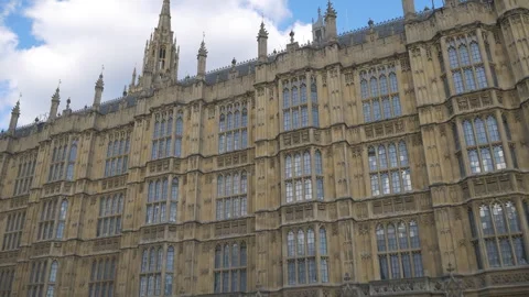 A low angle view the windows of the Westminster Palace. 스톡 동영상 288512838