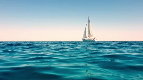 Low-angle view of yacht sailing in calm sea Vídeos de archivo 279904570