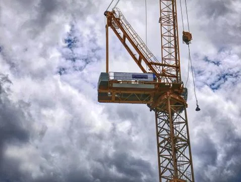 Low Angle View of Yellow Construction Crane Foto stock