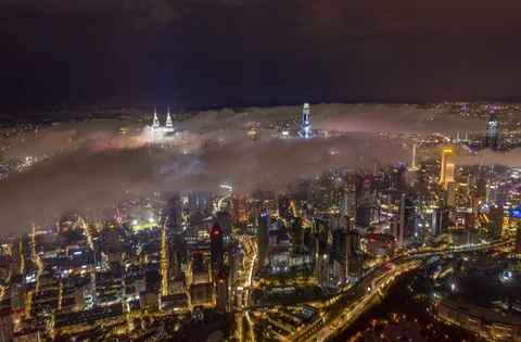Low Cloud over the city Stock Footage 122686054