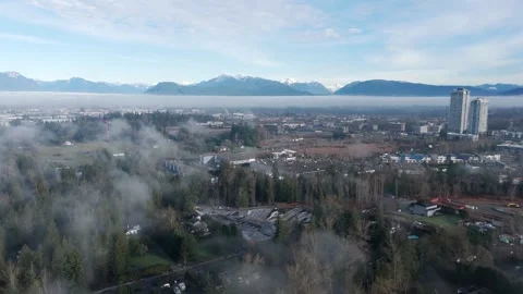 Low Clouds Over Langley City In The Early Morning In British Columbia, Canada Видео 331033715