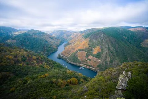 Low clouds over the Sil canyon in the Ribeira Sacra Stock Photos
