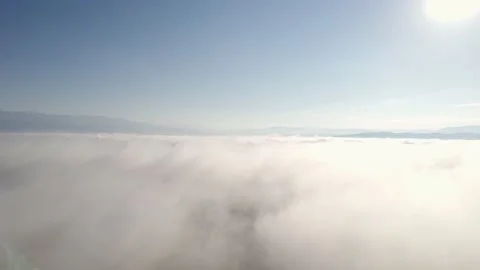 Low clouds V H.265 스톡 동영상 230621931