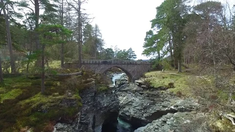 Low Drone Aerial of the Pools of Dee 動画素材 81718534
