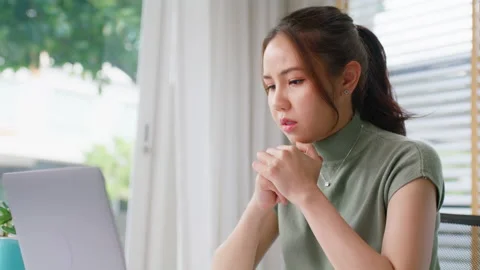 Low engagement rate drop problem on social media insight analytic data 스톡 동영상 210113630