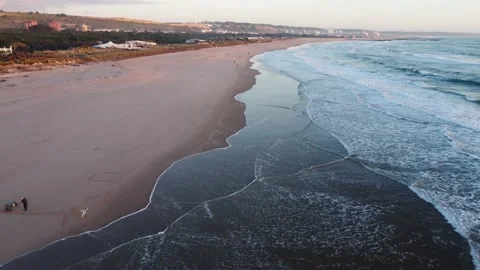 Low Flying Shot of the Waves at Costa da Caparica beach, Portugal Video stock 145440221
