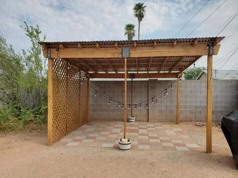 Low Hanging String of Solar Lights on a Patio in Arizona Backyard Stock Photos