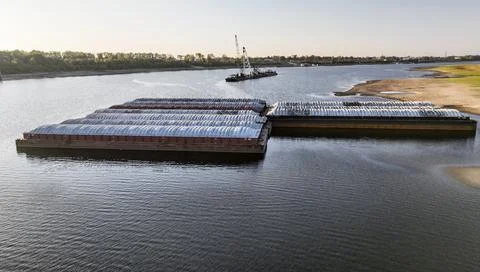 Low river levels affect global shipping of grains and coal, Greenville, USA - 22 Stock Photos