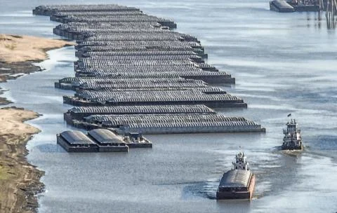 Low river levels affect global shipping of grains and coal, Greenville, USA - 22 Stock Photos