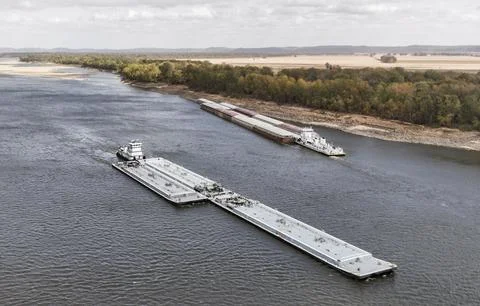 Low river levels affect global shipping of grains and coal, Brazeau Township, US Stock Photos