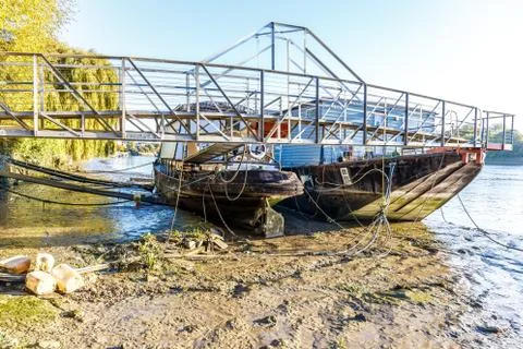 Low tide on Thames, Chiswick Stock Photos