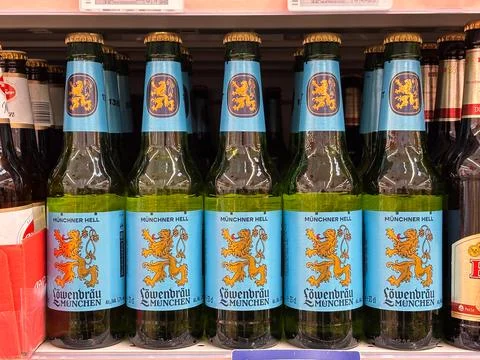 Lowenbrau Munchner Hell Stock Photos