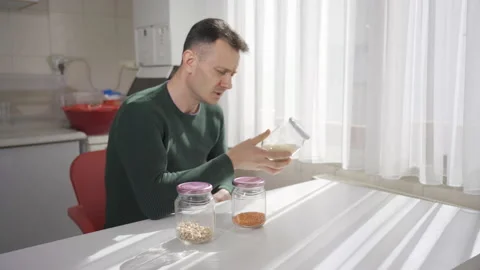 Lower class people skip meals because of the food crisis. Video stock 220598986