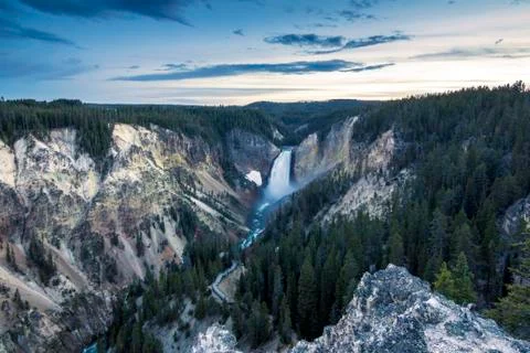 Lower Fall and River viewed from Artist Point, Grand Canyon at Yellowstone Фото