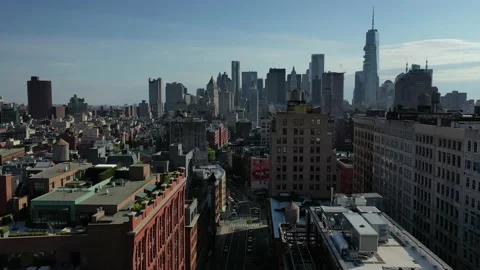 Lower Manhattan Towers Beyond A Ridge Of Brick Rooftops Vidéo 130363965