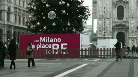 The lower part of the Christmas tree in square of Duomo Stock Footage 58225057