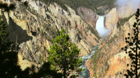 Lower Yellowstone Waterfall 3 BigWeb 動画素材 878895