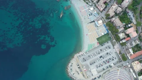 Lowering Down to parking lot and beach 스톡 동영상 137432742