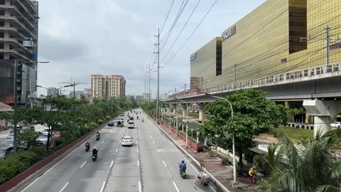 LRT Elevated Train Track at Redemptorist Station 4K 60fps Stockbeeldmateriaal 339555850