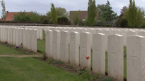 LS Commonwealth Gravestones at Tyne Cot Cemetery in Ypres, Belgium. Stock Footage 98401947