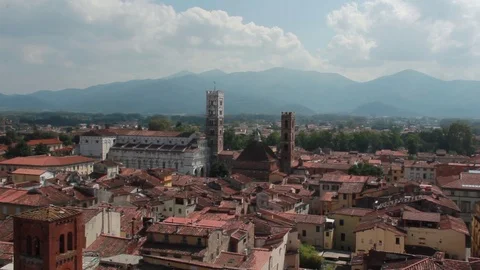 Lucca - rooftops toward Duomo Stock Footage 76374079