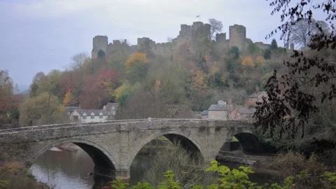 Ludlow Castle and the River Teme,  Ludlow, Shropshire, England, UK Stock-Footage 293003365