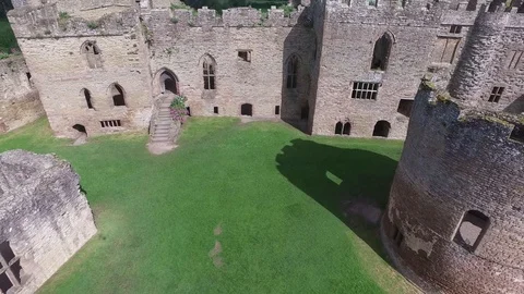 Ludlow Castle - the inner bailey Stock-Footage 97812093