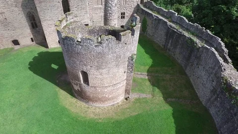 Ludlow Castle - the round chapel Stock-Footage 97809262