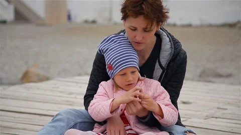 Ludmila children Linked Comp 111 Stockbeeldmateriaal 160308786