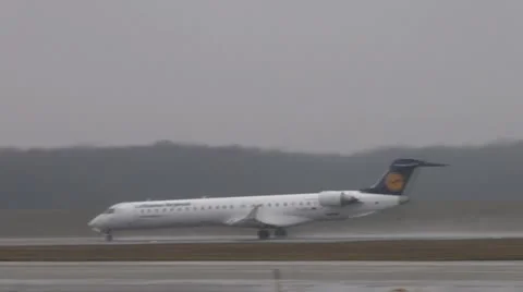 Lufthansa airplane takes off Video stock 22356740