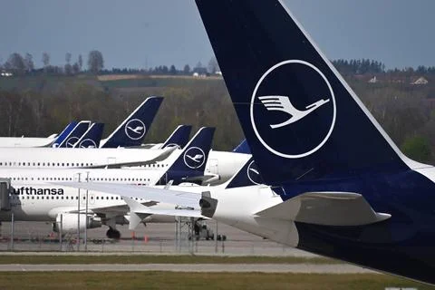  Lufthansa Passagier Jets am Franz Josef Strauss Flughafen in Muenchen.Mun... Stock Photos