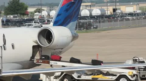 Luggage Video stock 8856385