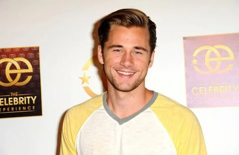  Luke Benward at the Celebrity Experience Interactive Event at Universal S... Stock Photos