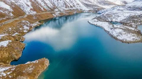  Lulusar, or Lalusar, is a group of mountain peaks and a lake in the Kaghan Vall Stockfoto's