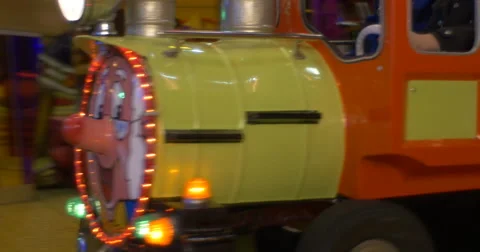 Luna park carousel at night Vídeo Stock 55573595