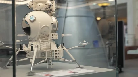 Lunar module layout. Exploration of the star system. Humanity in Space Stockbeeldmateriaal 147060792