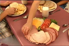 https://images.pond5.com/lunch-meats-096-footage-000489403_iconm.jpeg